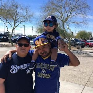 Meet your Posher, Eberto